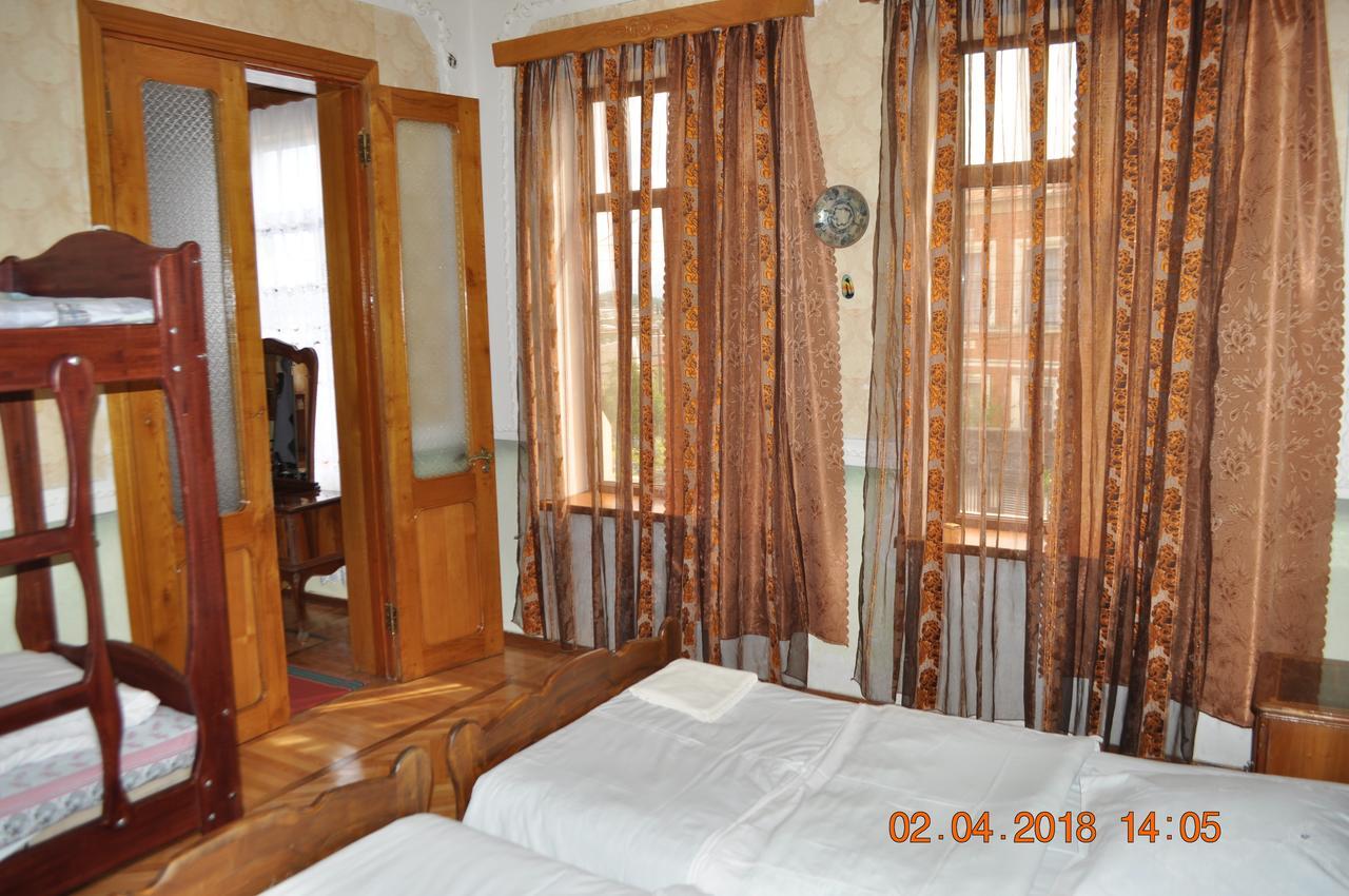 Hotel Kharabadze Кутаиси Экстерьер фото