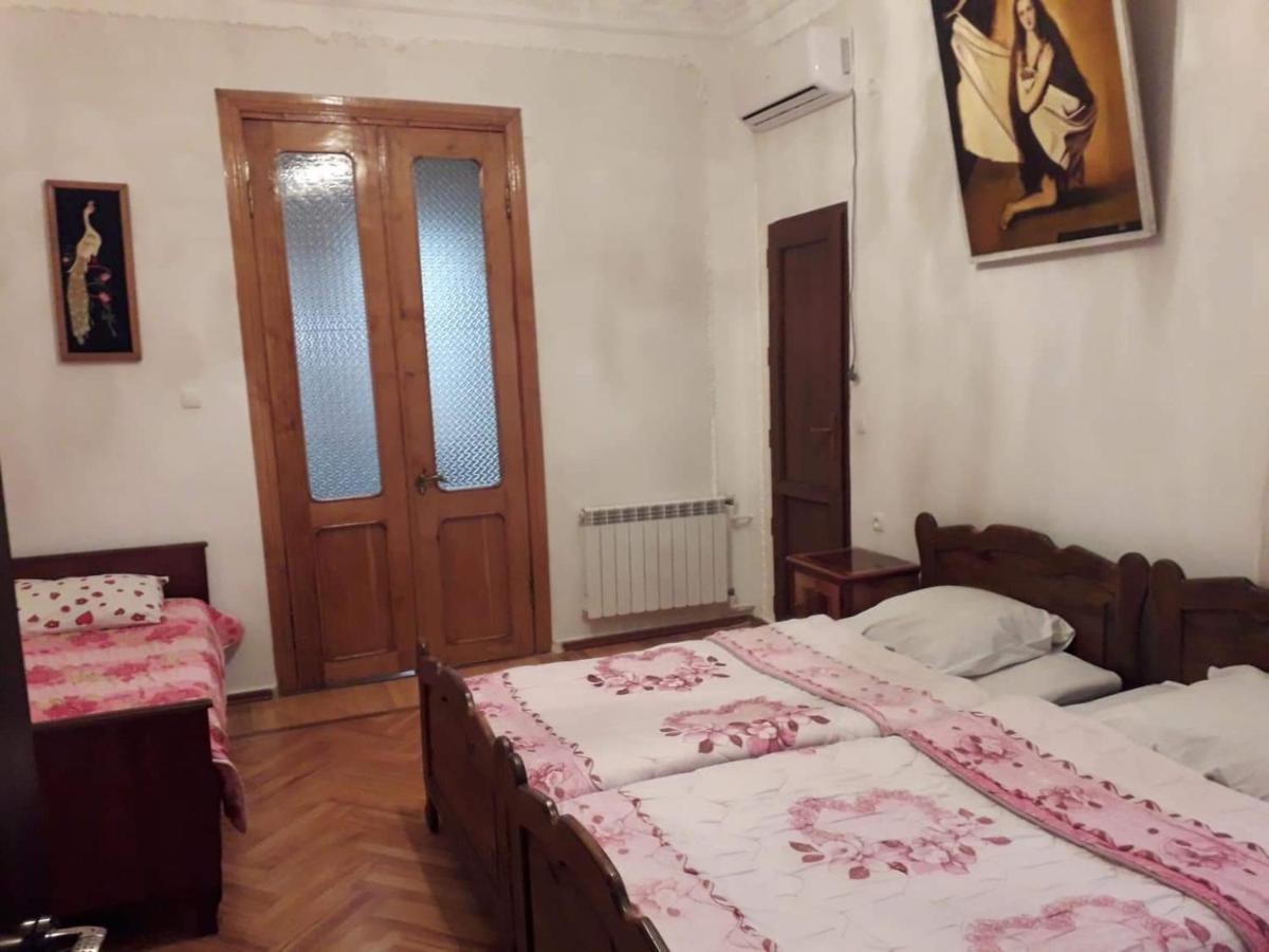 Hotel Kharabadze Кутаиси Экстерьер фото